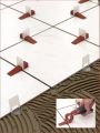 zacisk-do-plytek-podlogowych-systemu-rls (1).jpg